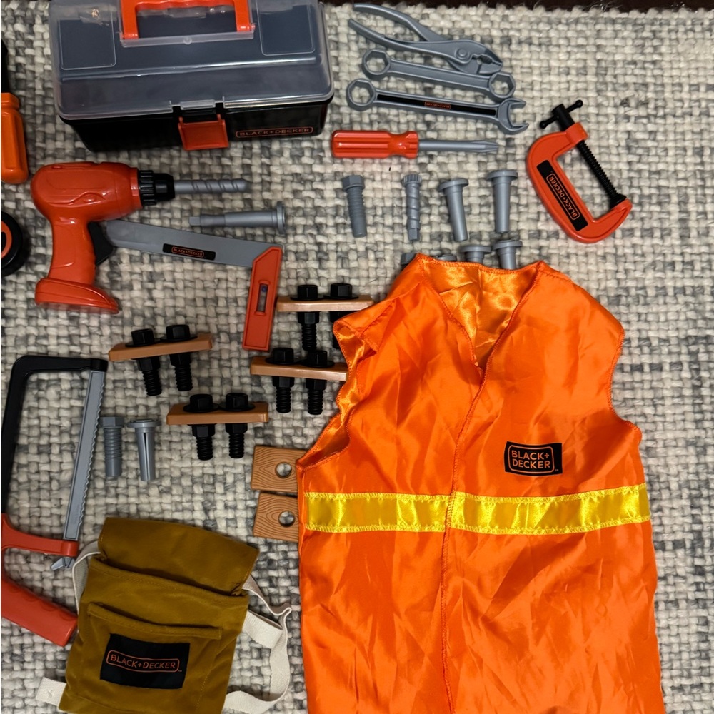 Black and Decker tools pretend play set - Picture 4 of 5